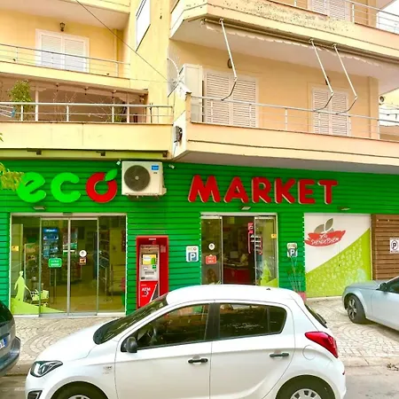 First Street Seaside * Sarandë