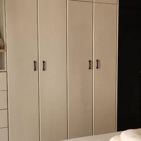 First Street Seaside Lägenhet Sarandë